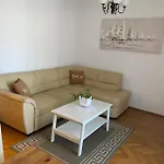 Bilo Apartment *