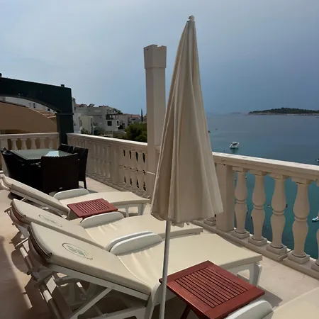 Appartement Bilo Primošten